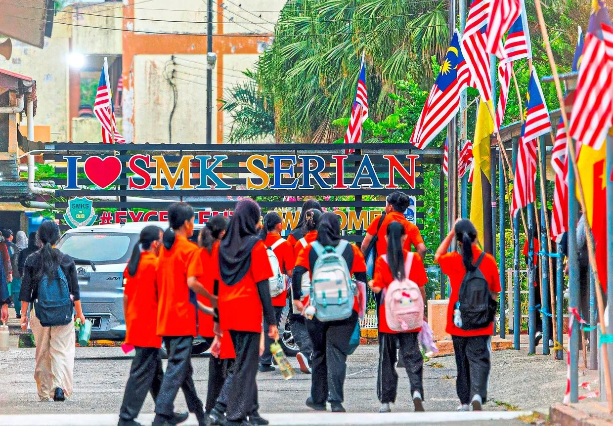 Kabut Asap Reda, 107 Sekolah di Serian Kembali Beroperasi: Orang Tua Lega