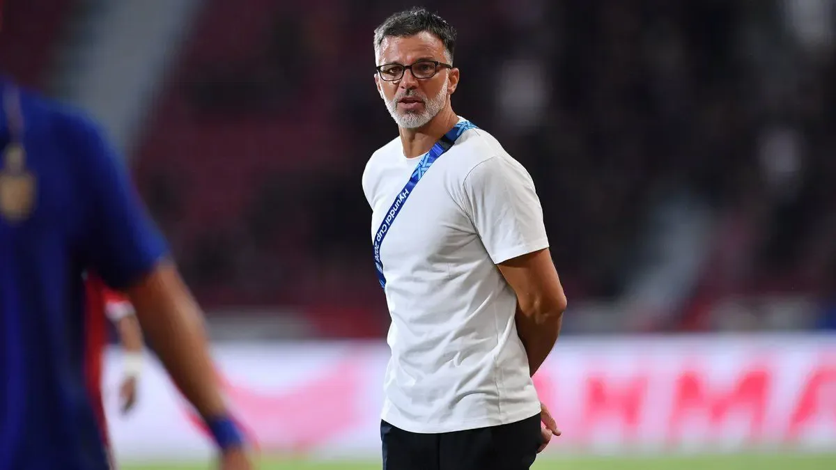 Pelatih Thailand Akui Vietnam Lebih Diunggulkan di Final Piala AFF 2026