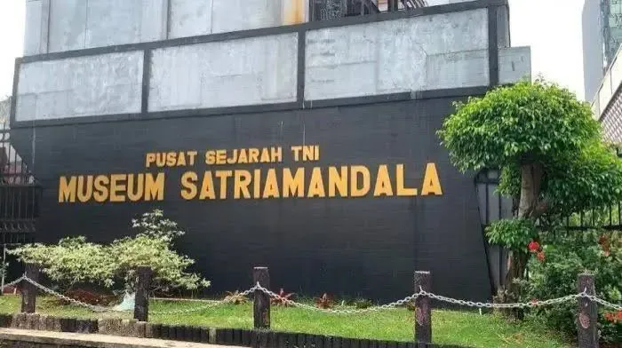 Pameran Senjata Soviet Era Perjuangan Kemerdekaan Resmi Dibuka di Museum Satria Mandala