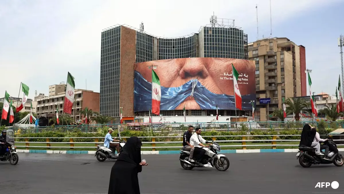AS-Iran Saling Ancam Jelang Sanksi Baru: Minyak Hormuz Terhambat, China Jadi Kunci