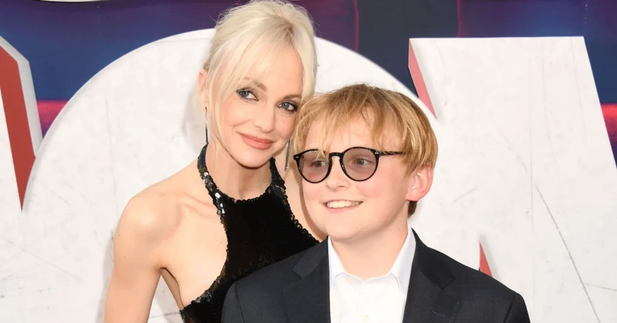 Anna Faris Ungkap Perdebatan Soal Agama dan Aborsi dengan Putranya, Jack