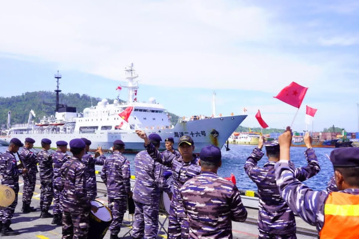 Kapal Perang China Sandar di Bitung: Isyarat Diplomasi atau Sekadar Logistik?