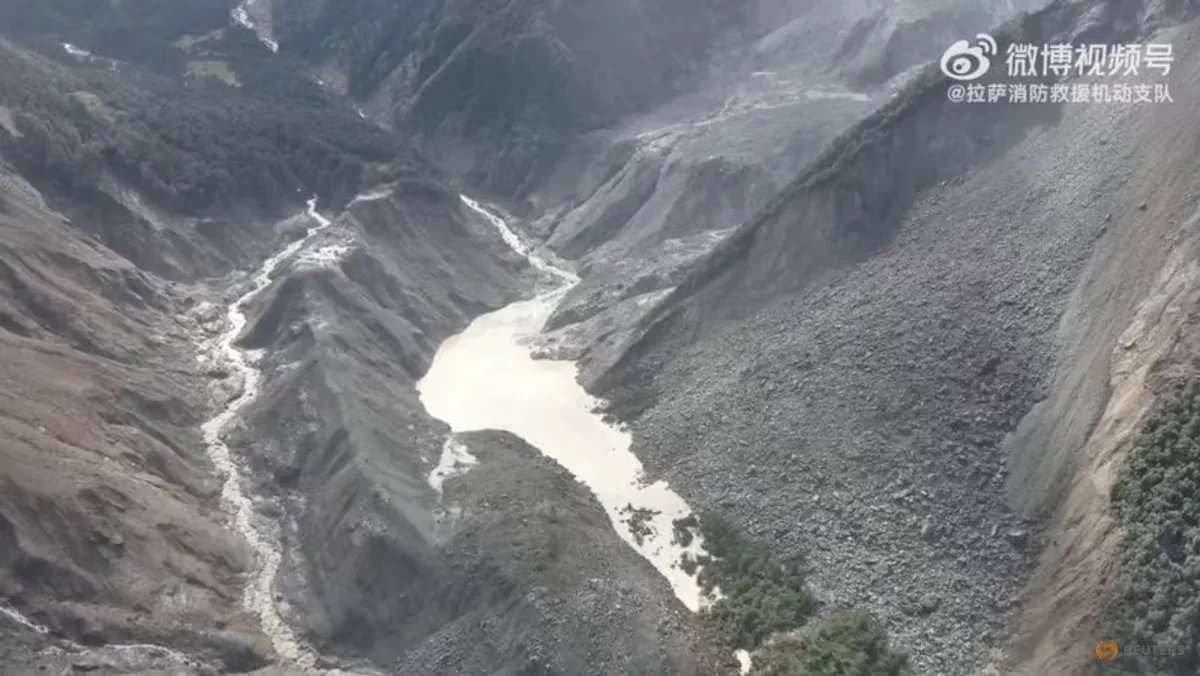 Ancaman Danau Alami di Perbatasan China-Nepal Mereda, tetapi Risiko Bencana Susulan Masih Menganga