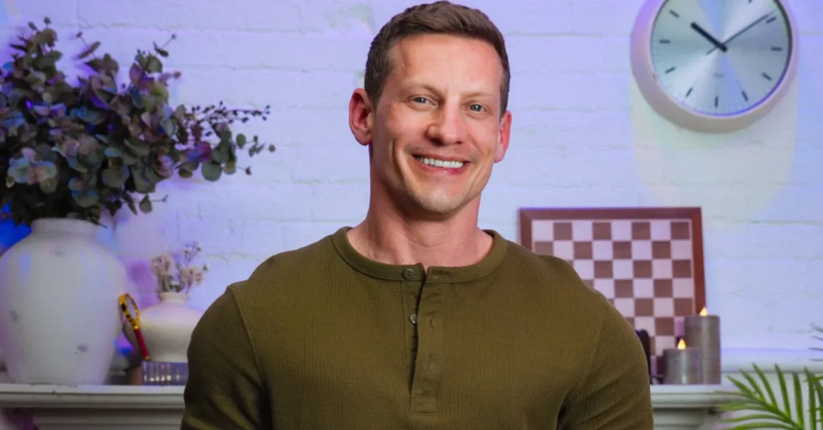 James Sutton: Aplikasi Kencan Justru Menjauhkan Manusia dari Cinta