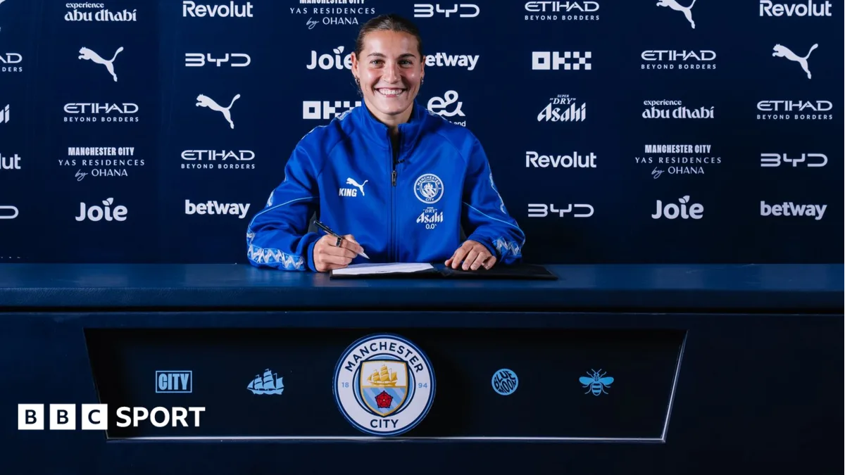 Manchester City Rekrut Bek Timnas Jerman, Carlotta Wamser: Investasi Masa Depan di Tengah Badai Cedera