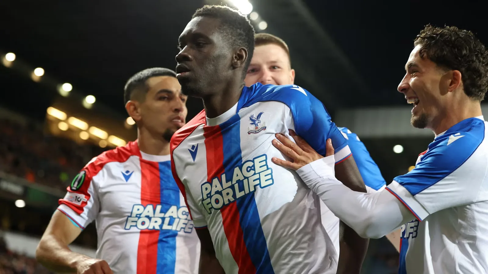 Liverpool Lebih Untung Bayar £75 Juta untuk Pedro Neto daripada £68 Juta untuk Ismaila Sarr?