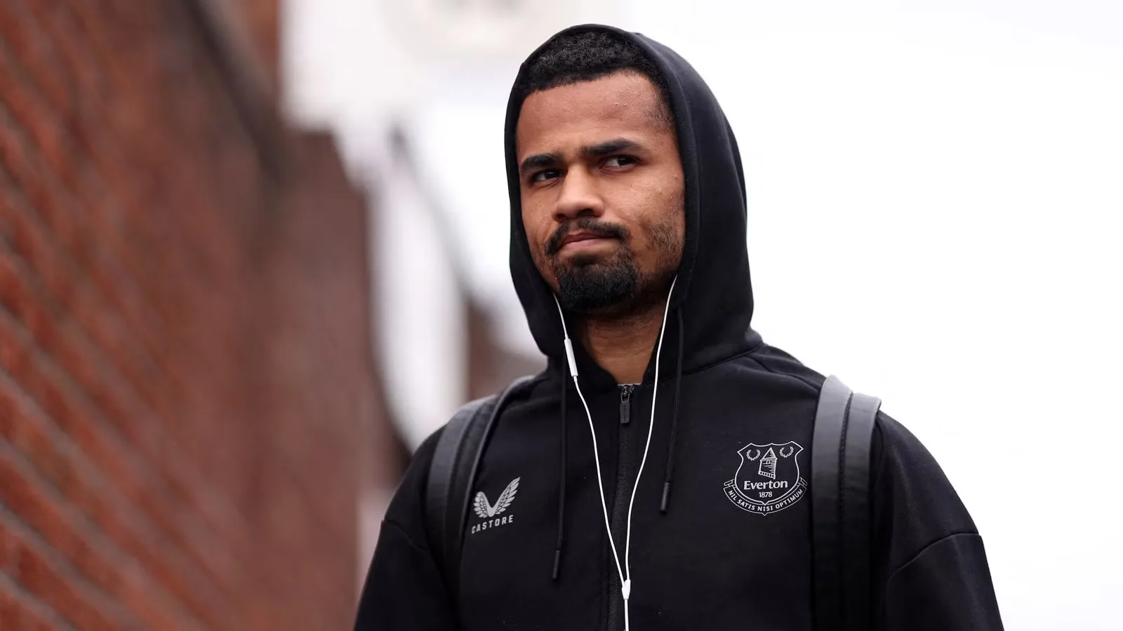 Everton Siapkan Tawaran Rp 640 Miliar untuk Jamie Leweling: Pengganti Ndiaye yang Lebih Prolifik?