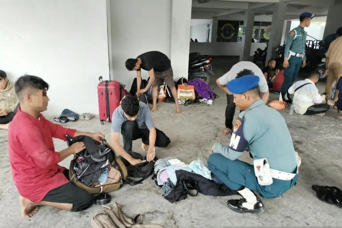 TNI AL Gagalkan Penyelundupan 16 Pekerja Migran Ilegal di Dumai, Selat Malaka Kembali Jadi Jalur Masuk