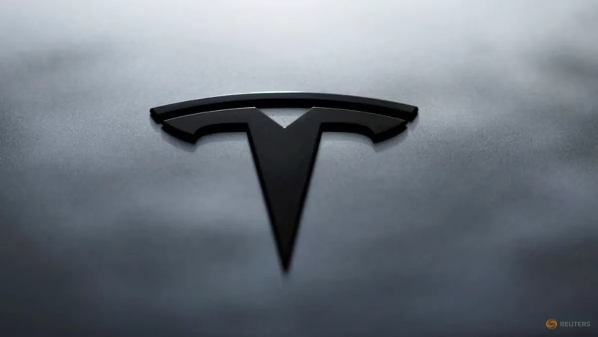 Prancis Uji Teknologi Full Self-Driving Tesla: Langkah Krusial Menuju Persetujuan Uni Eropa