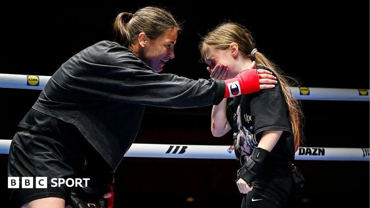 Katie Taylor Tutup Karier di Croke Park: 80.000 Penonton Saksikan Laga Pamungkas Melawan Flora Pili