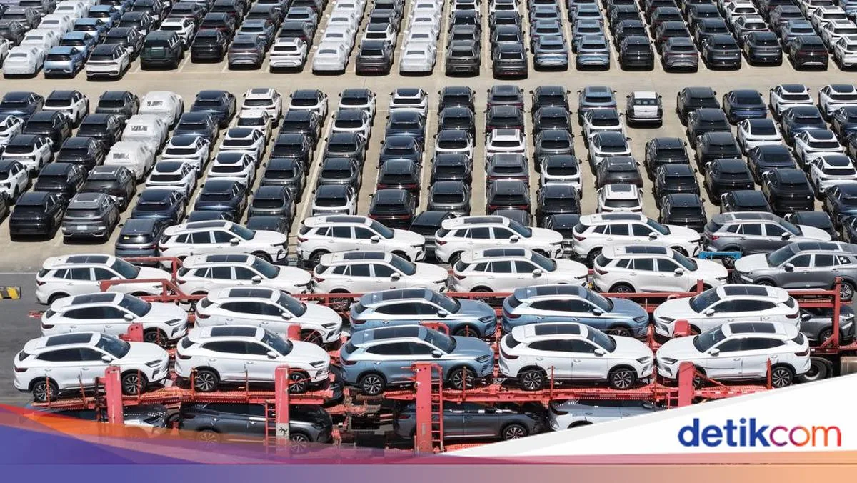 China Mulai Pangkas Subsidi Kendaraan Listrik, Pajak Baterai Lithium Naik Bertahap