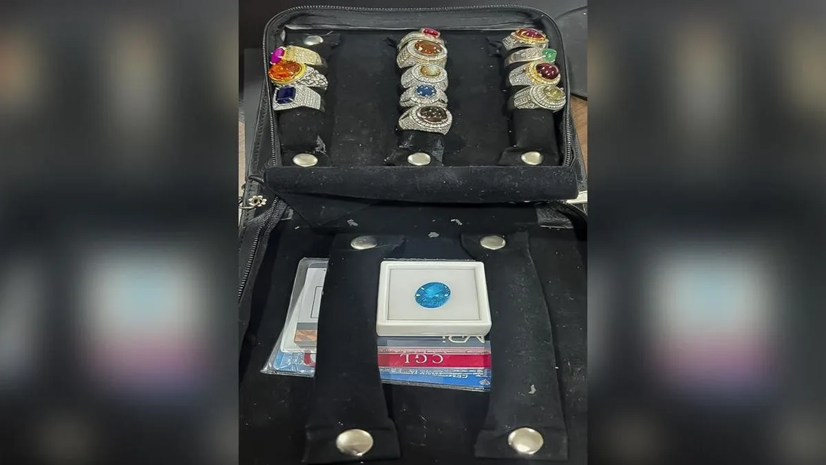 Kejagung Sita Rp8,4 Miliar Aset Eks Kepala BGN: Jam Rolex hingga Uang Asing di Apartemen Sentul