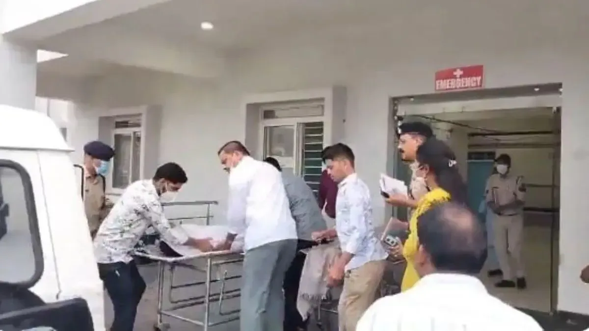 Tragedi Miras Oplosan di India: 11 Tewas, Ratusan Warga Didesak Periksa Kesehatan