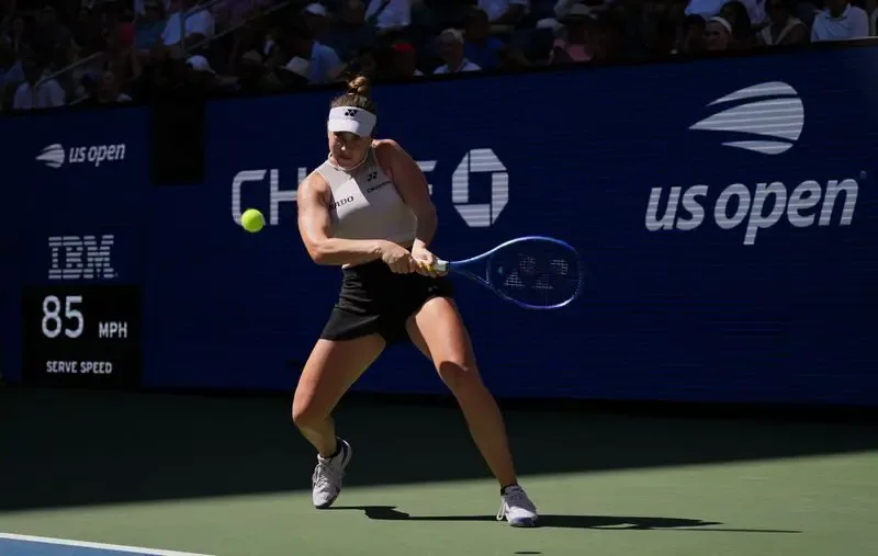Noskova Lolos ke Perempat Final US Open, Tantang Sabalenka di Tengah Tekanan Mental