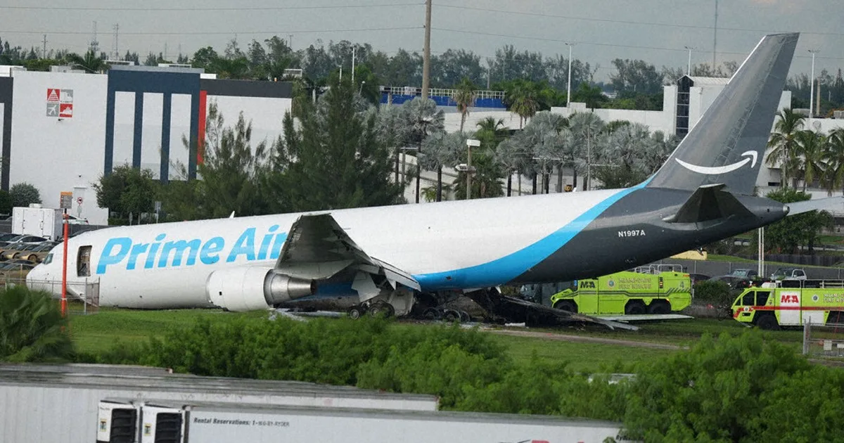 Kecelakaan Pesawat Kargo Amazon di Miami: Lima Tewas, Operasional Bandara Lumpuh
