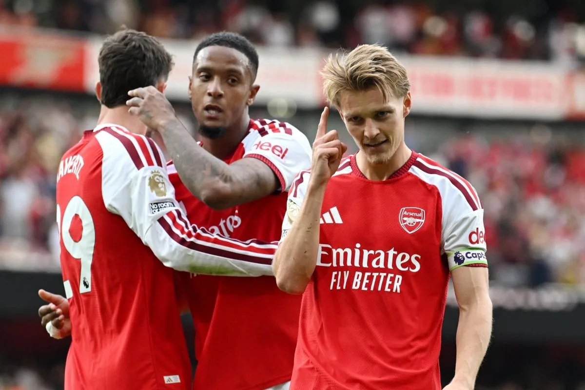 Arsenal Kunci Tiga Poin di Derby London, Tempel Ketat Manchester City di Puncak Klasemen