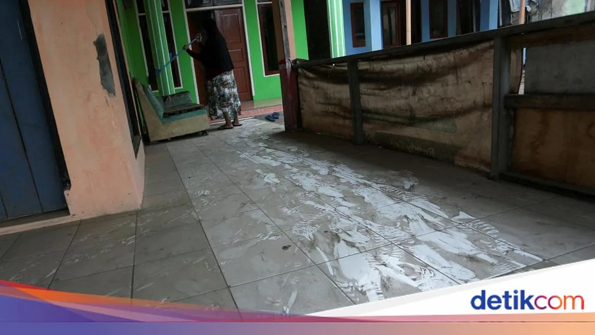 Abu Vulkanik Anak Krakatau Mengarah ke Jakarta: BMKG Buka Suara soal Potensi Meluas ke Jateng-Jatim