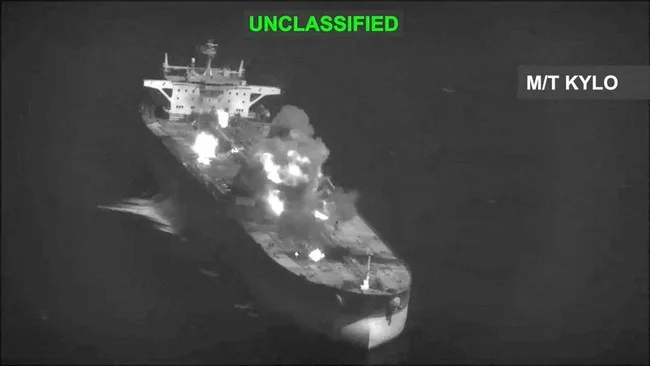 AS Tenggelamkan Tanker Iran di Teluk Oman: Eskalasi Baru yang Mengancam Pasokan Minyak Global