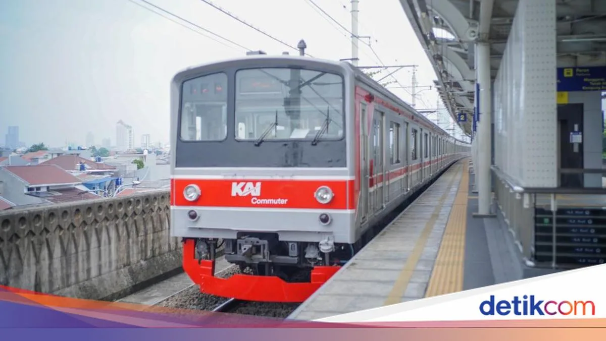 KRL Bogor-Jakarta Kacau: 12 Perjalanan Dibatalkan Hingga 30 September, Pengguna Diminta Cari Alternatif