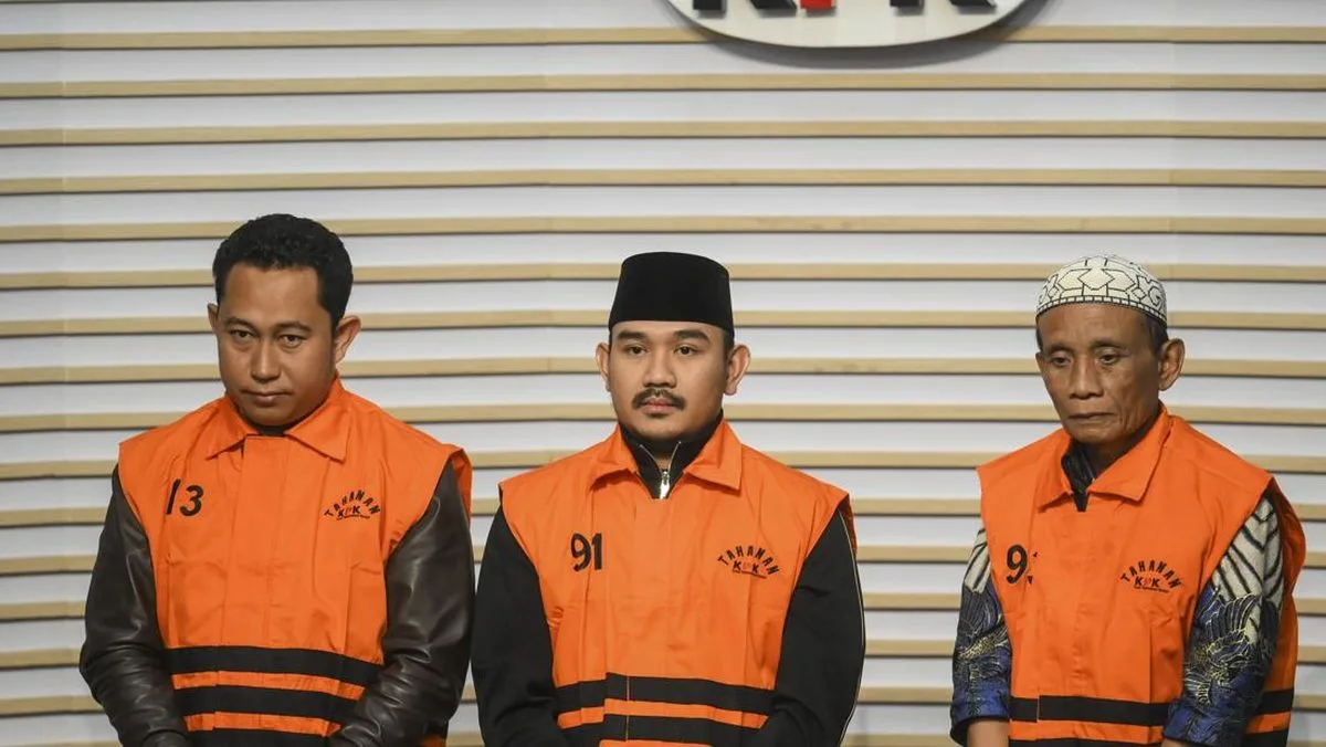 Erupsi Anak Krakatau Kacaukan Jadwal Vonis Bupati Bekasi, Sidang Ditunda