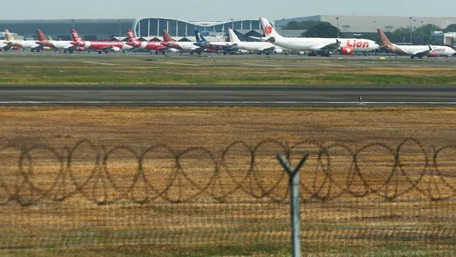Bandara Soetta Lumpuh Akibat Erupsi, Potensi Kerugian Ekspor-Impor Capai Rp2,96 Triliun