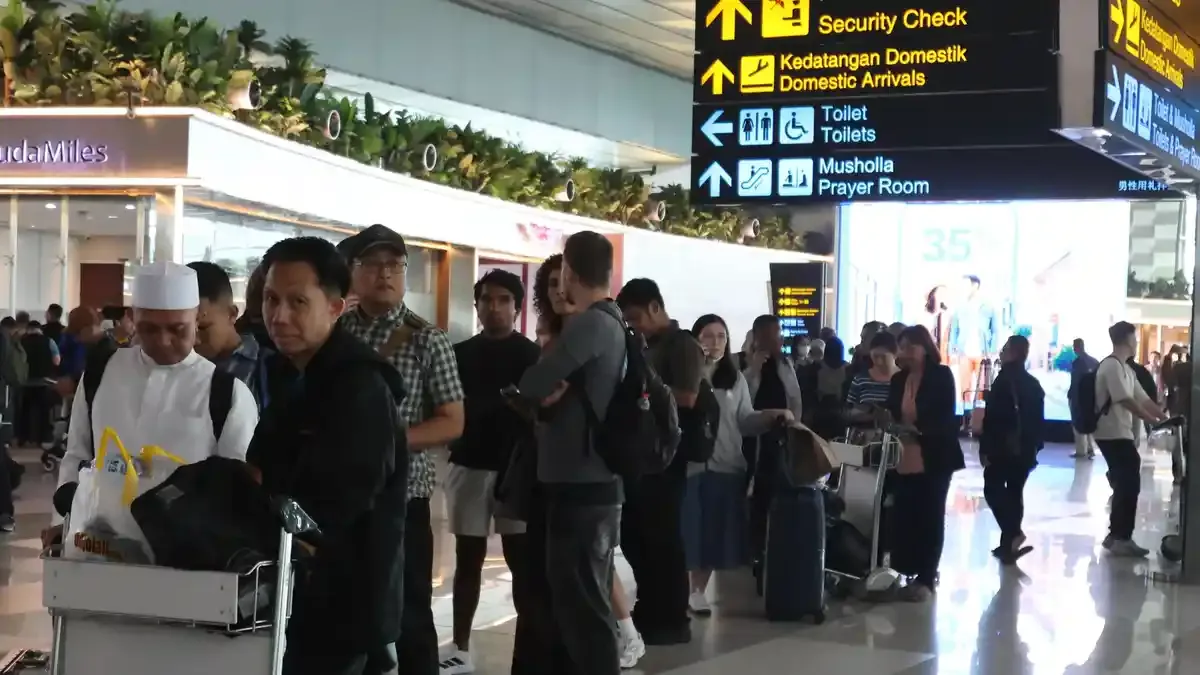 Bandara Soekarno-Hatta Kembali Beroperasi, Ribuan Penerbangan Terdampak Erupsi Anak Krakatau