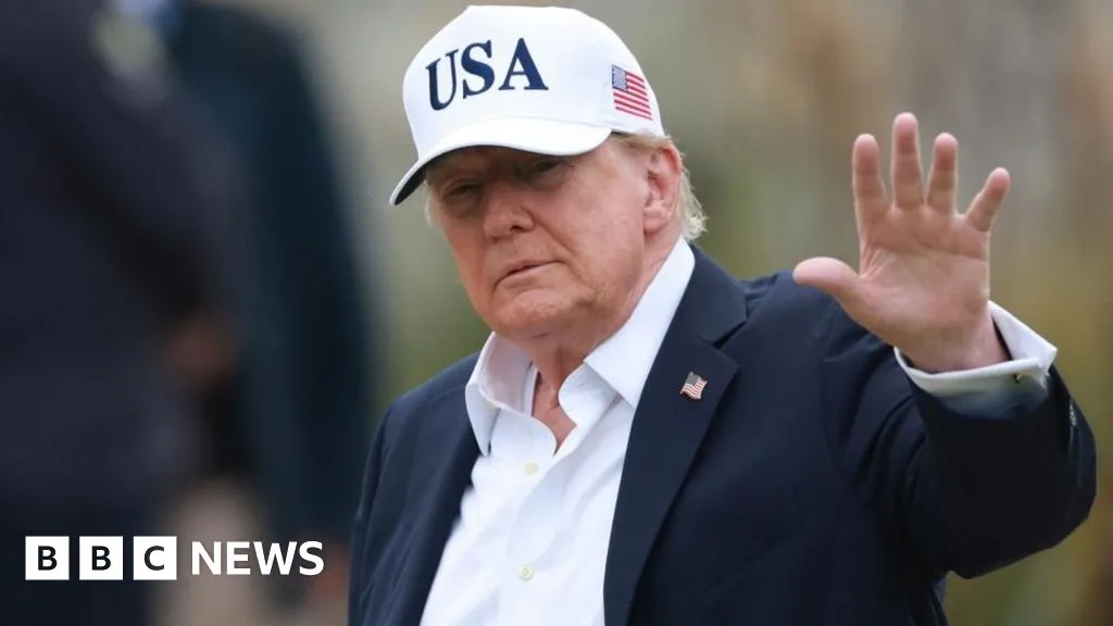 Trump Remehkan Peringatan Risiko AI, Fokus pada Persaingan dengan China