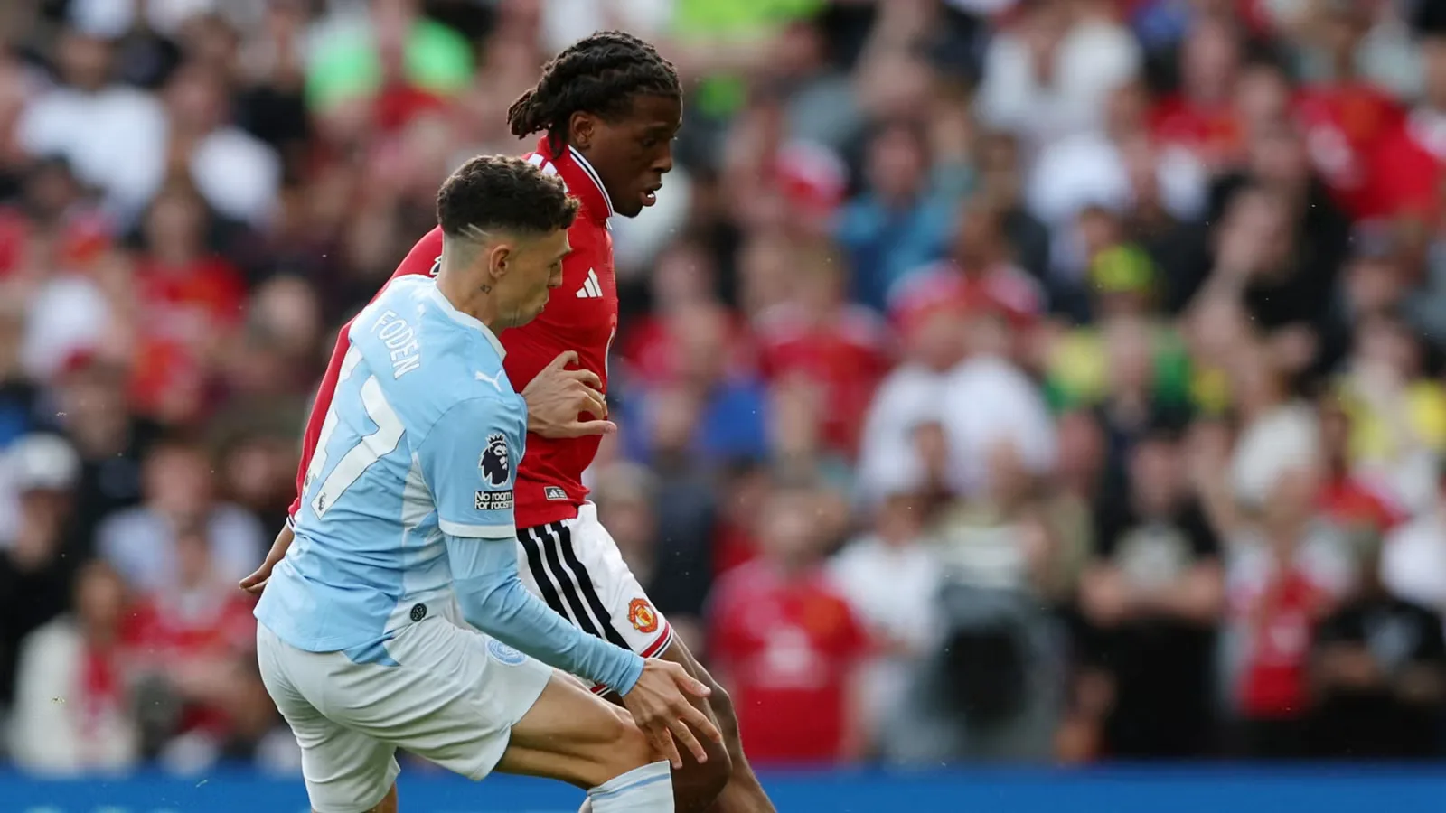 Krisis Bek Kiri Manchester United: Diego Leon, Solusi yang Terlupakan?