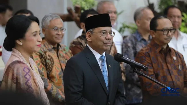 Suahasil Nazara Resmi Menkeu: dari Guru Besar UI hingga Kursi Strategis Fiskal