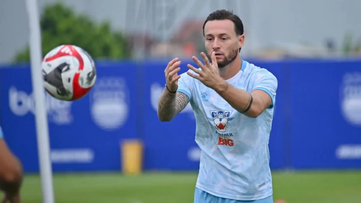 Marc Klok Praises Persib and Persijap Supporters: A Real Example for Indonesian Football