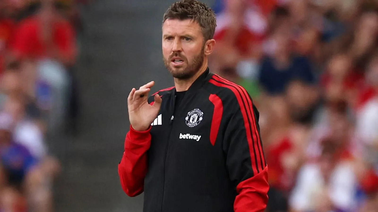 Krisis Kursi Carrick: McKenna Siap Kembali, Man United di Persimpangan