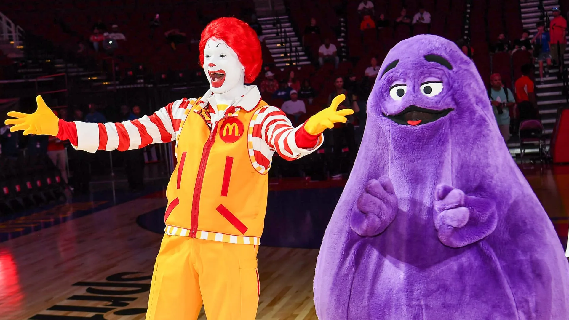 Saham McDonald's, Cracker Barrel, Alibaba hingga Worthington Bergolak di Sesi Tengah Hari