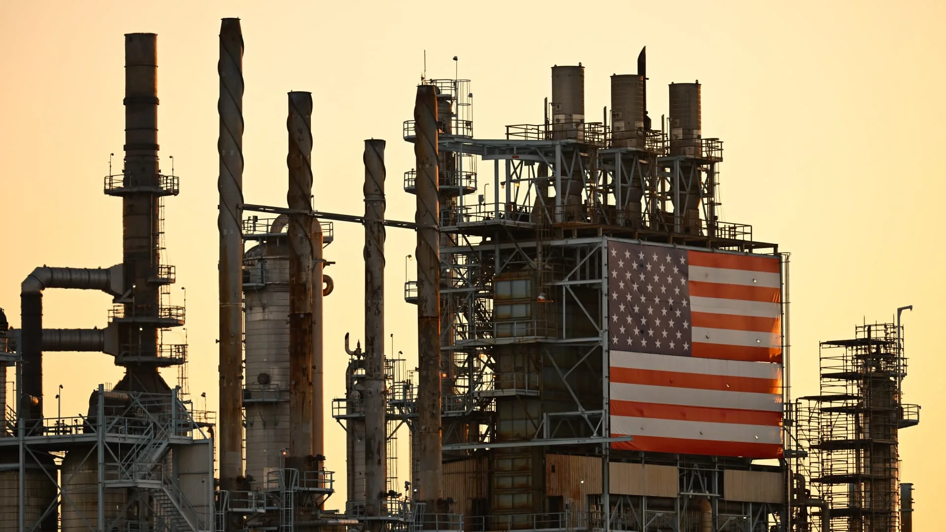 Trump Pertimbangkan Larangan Ekspor Diesel, Harga BBM Global Terancam Melonjak