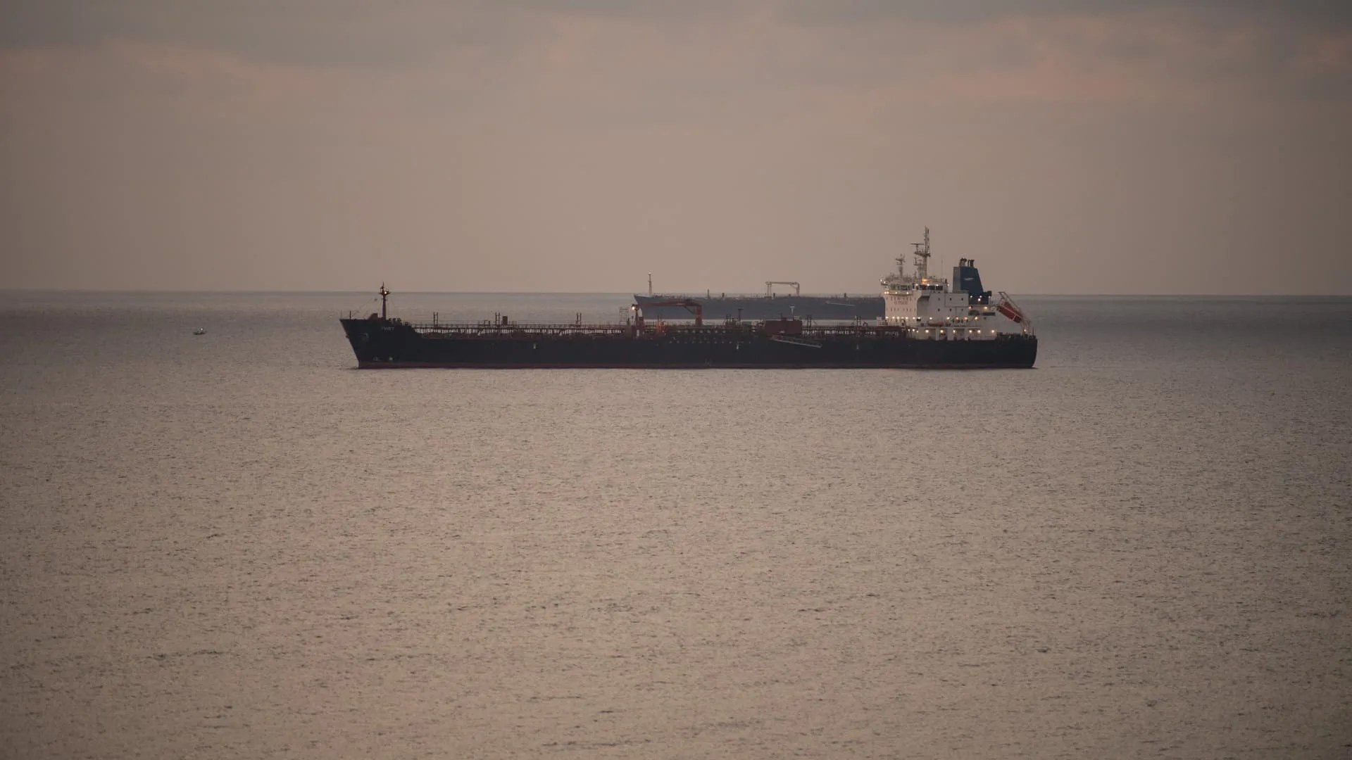 Harga Minyak Dunia Naik Dua Hari Beruntun, Ketegangan Selat Hormuz Kembali Bayangi Pasokan