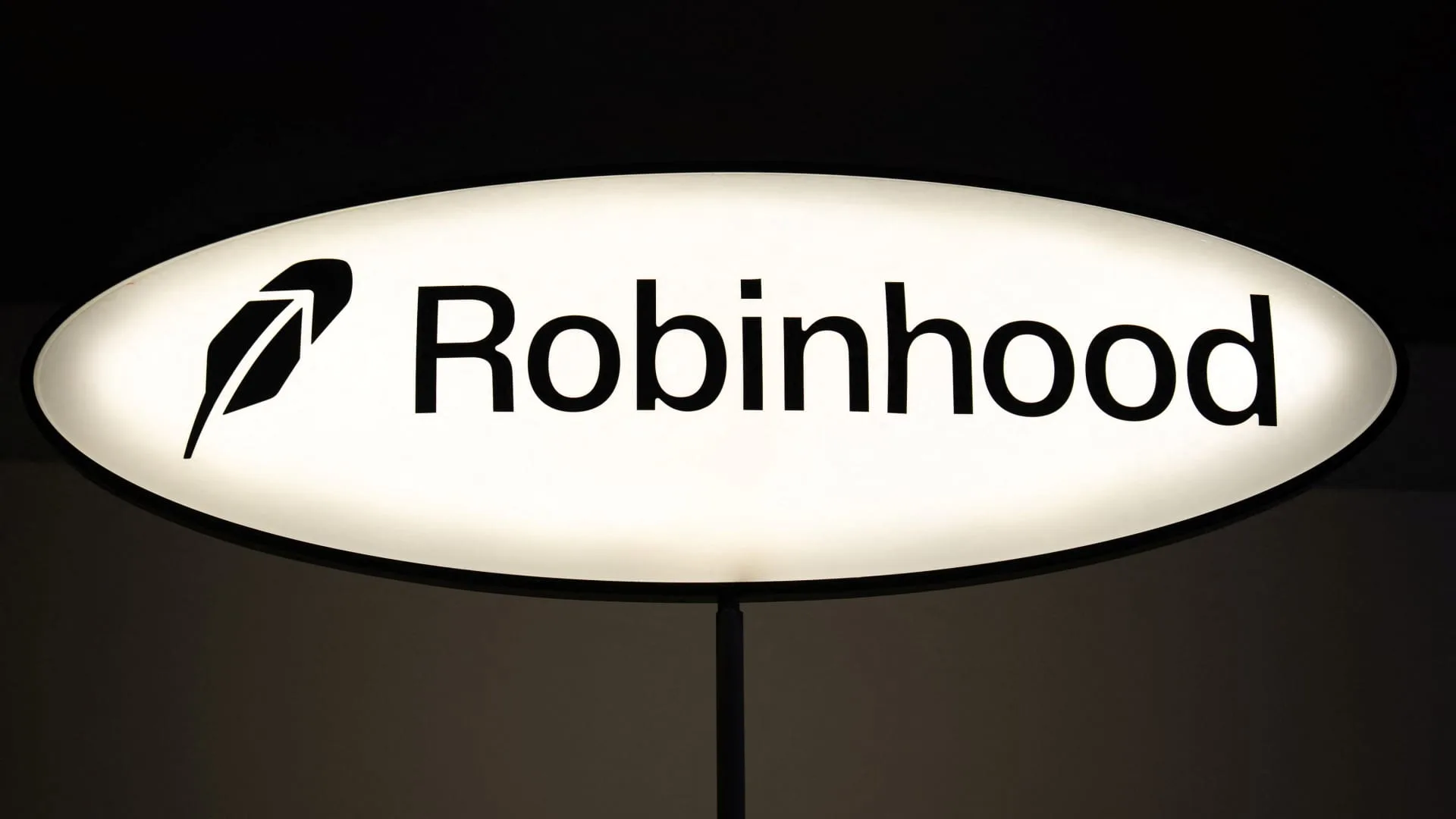 Saham Bergerak Pra-Pasar: Robinhood, Boeing, Moderna Jadi Sorotan Investor Global