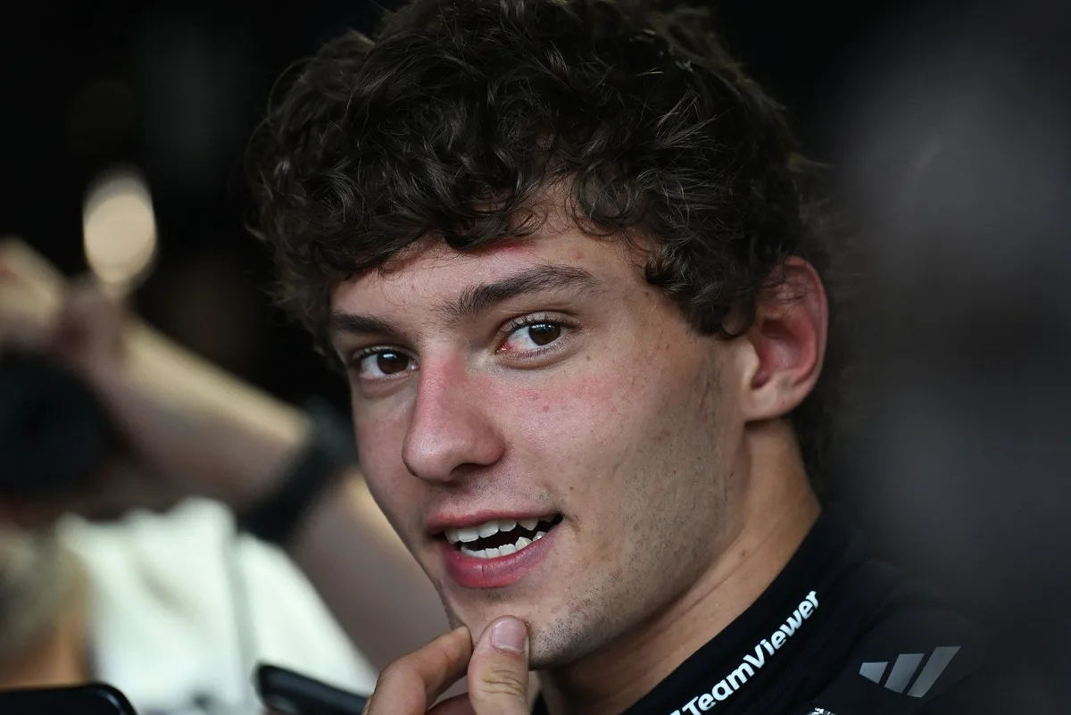 Antonelli Kehilangan Momentum di Baku, Schiff: Tekanan Gelar Bikin Dia 'Spooked'