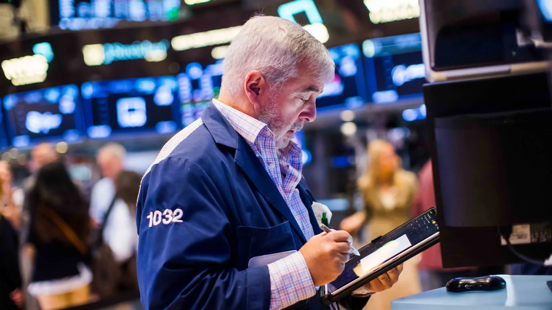 Hidden Signals in the Options Market: The End of the Bond Selloff?
