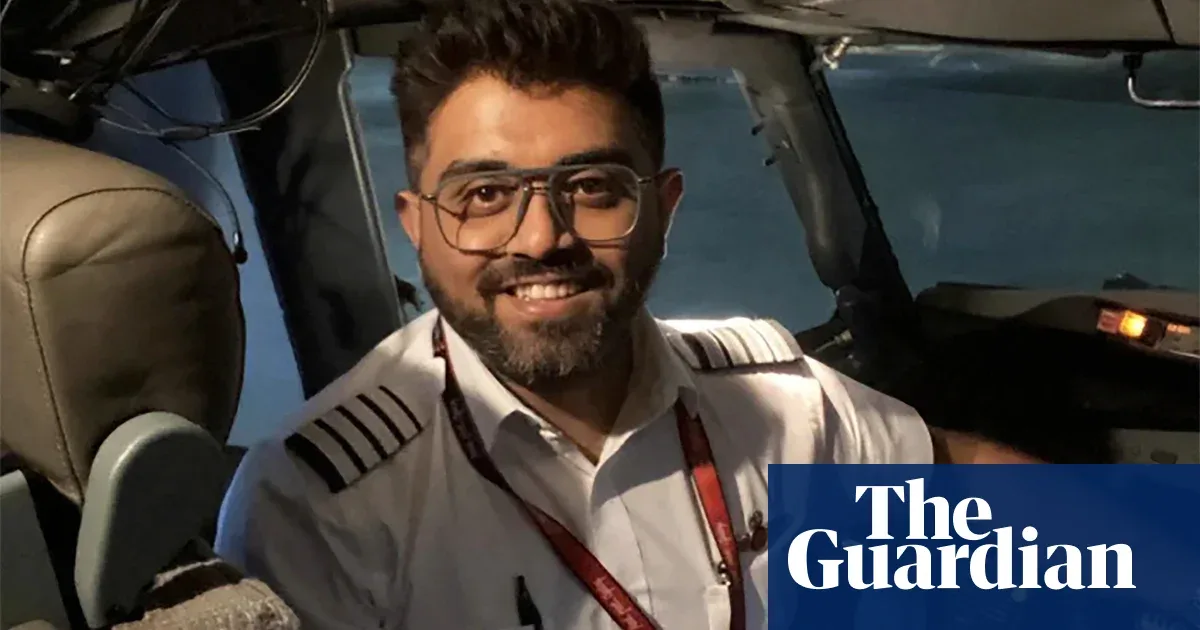 Pilot Pendamping Flydubai Serang Kapten dengan Kapak Darurat, UAE Sebut Terorisme