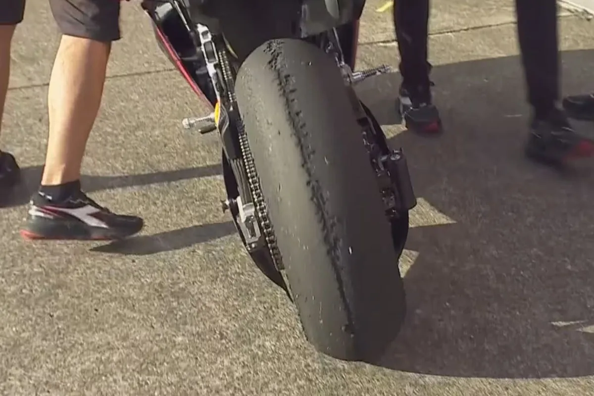 Drama Ban di Motegi: Michelin Terdesak Wajibkan Ban Keras yang Belum Teruji
