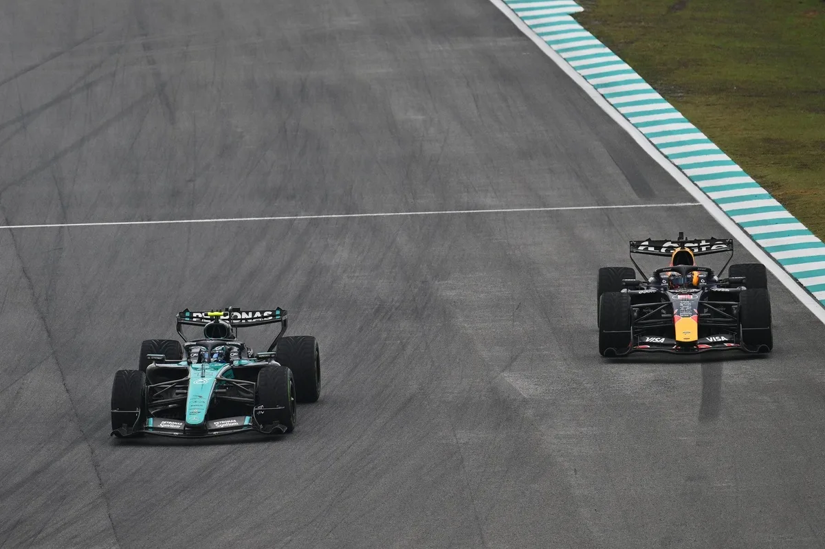 Verstappen Akhiri Puasa Kemenangan, Mercedes Terancam Krisis Internal