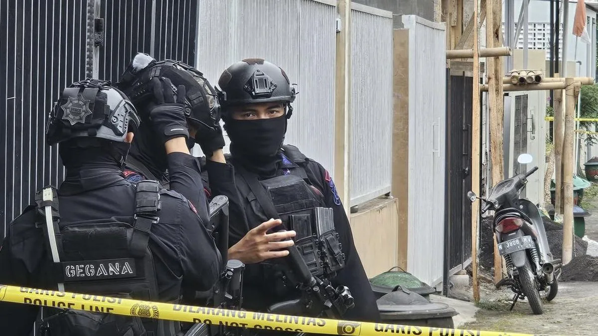 Densus 88 Grebek Tiga Wilayah: Bandung, Klaten, Sulteng dalam Sehari