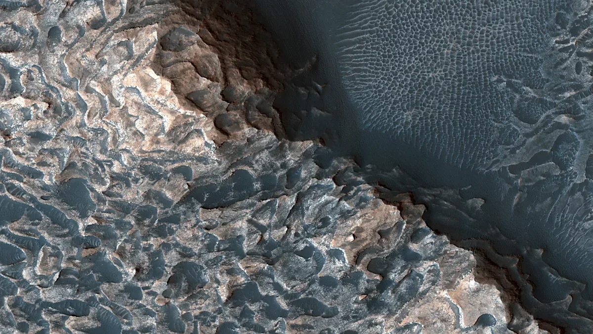 Mars Images Reveal Coral-Like Rock Layers, Traces of Ancient Climate?