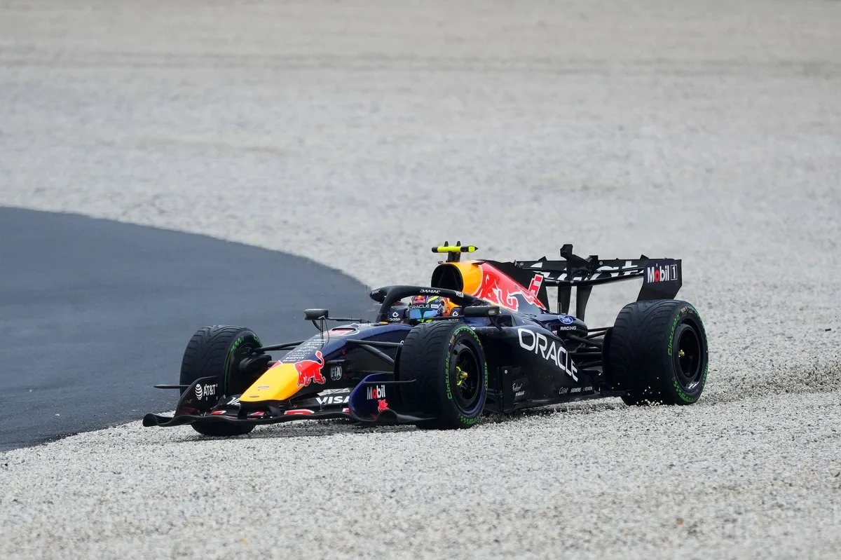 Hadjar Sebut Balapan F1 Bahrain 'Lelucon' Usai Gagal Finis di Podium