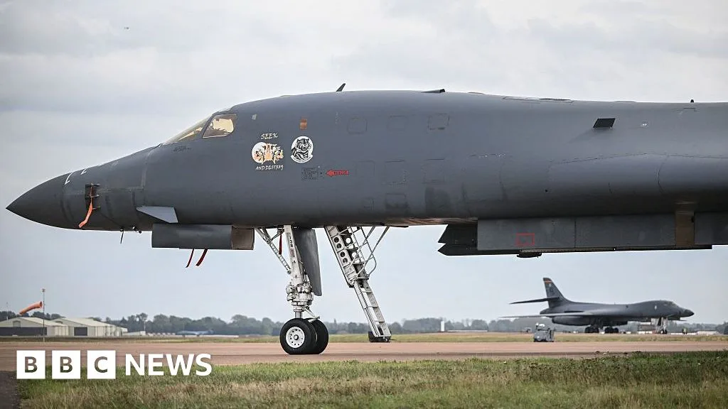 AS Tarik Pengebom dari Pangkalan Inggris, London Jamin Keamanan RAF Fairford