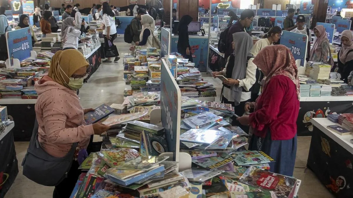 Festival Literasi Menjamur, Tapi Skor Baca RI 54,80: Antara Antusiasme dan Ketimpangan Akses