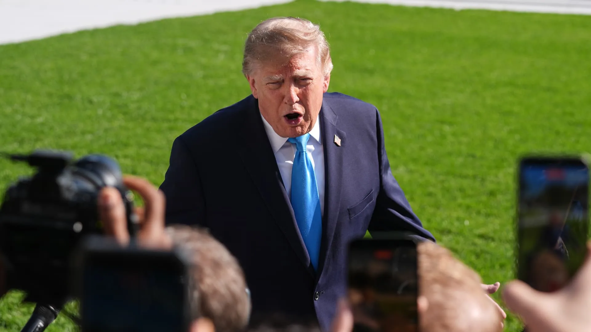 Trump Tawarkan Bantuan ke Rusia Usai Kematian Pekerja Laboratorium Wabah, WHO: Risiko Rendah