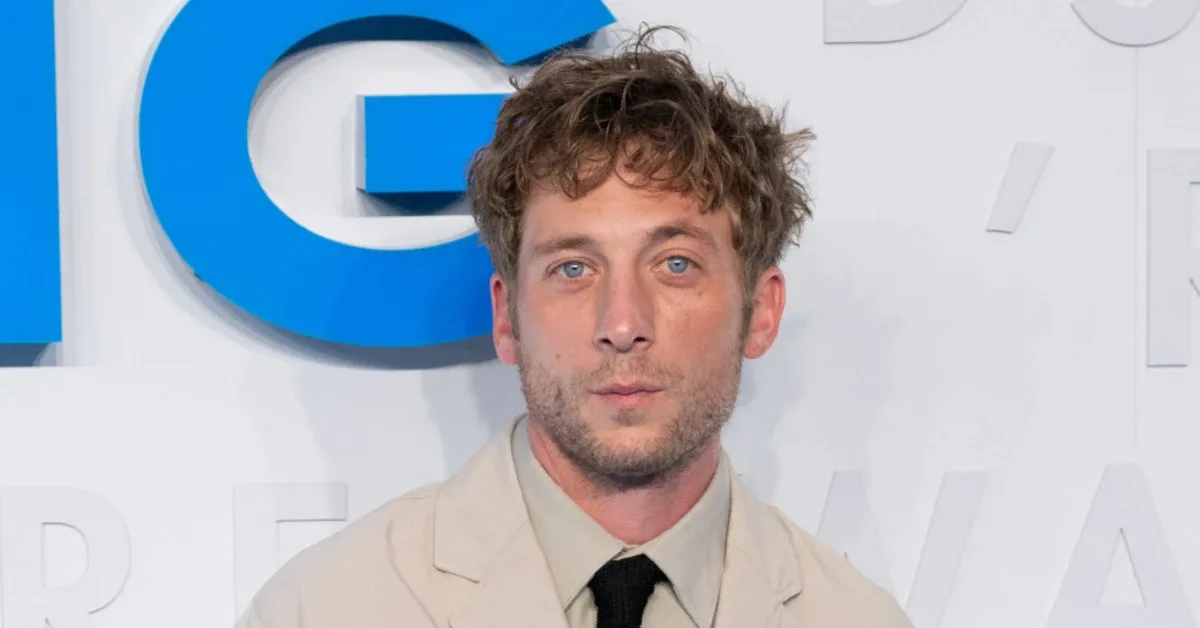 Jeremy Allen White Akui Tekanan Perankan Bruce Springsteen Bikin Insomnia