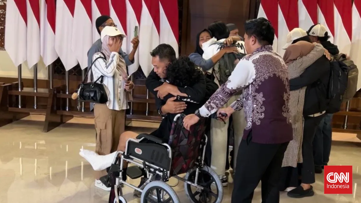 4 Indonesian Nationals Held by Somali Pirates Arrive Home, One Shot and Wounded
