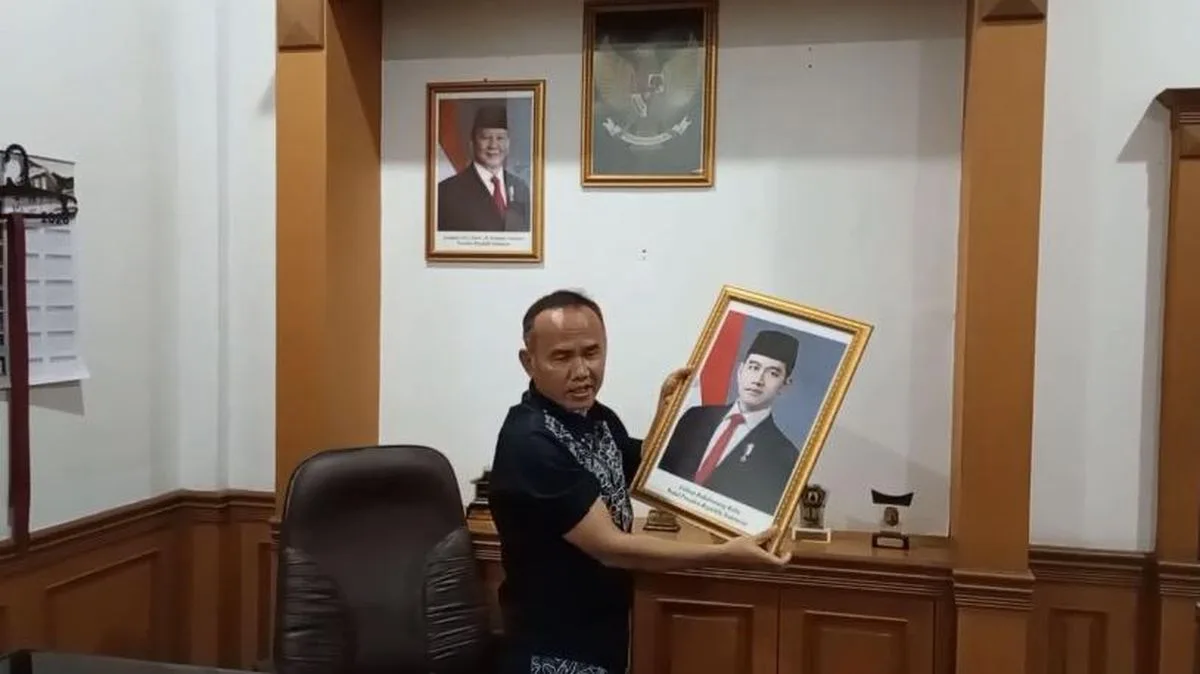 Wakil Ketua DPRD Sukabumi Copot Foto Gibran: Saya Malu, Ini Sikap Politik Saya