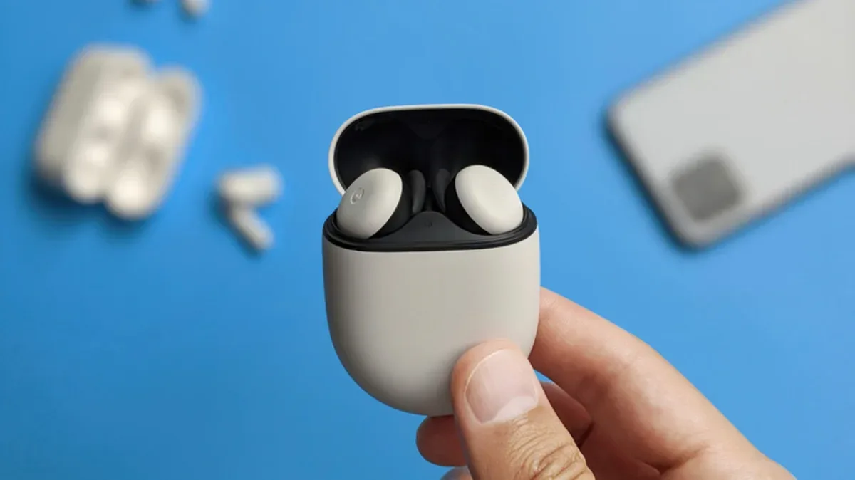 Google Pixel Buds Dapat Update Besar: Dynamic ANC, Live Translate, dan Tap to Mute